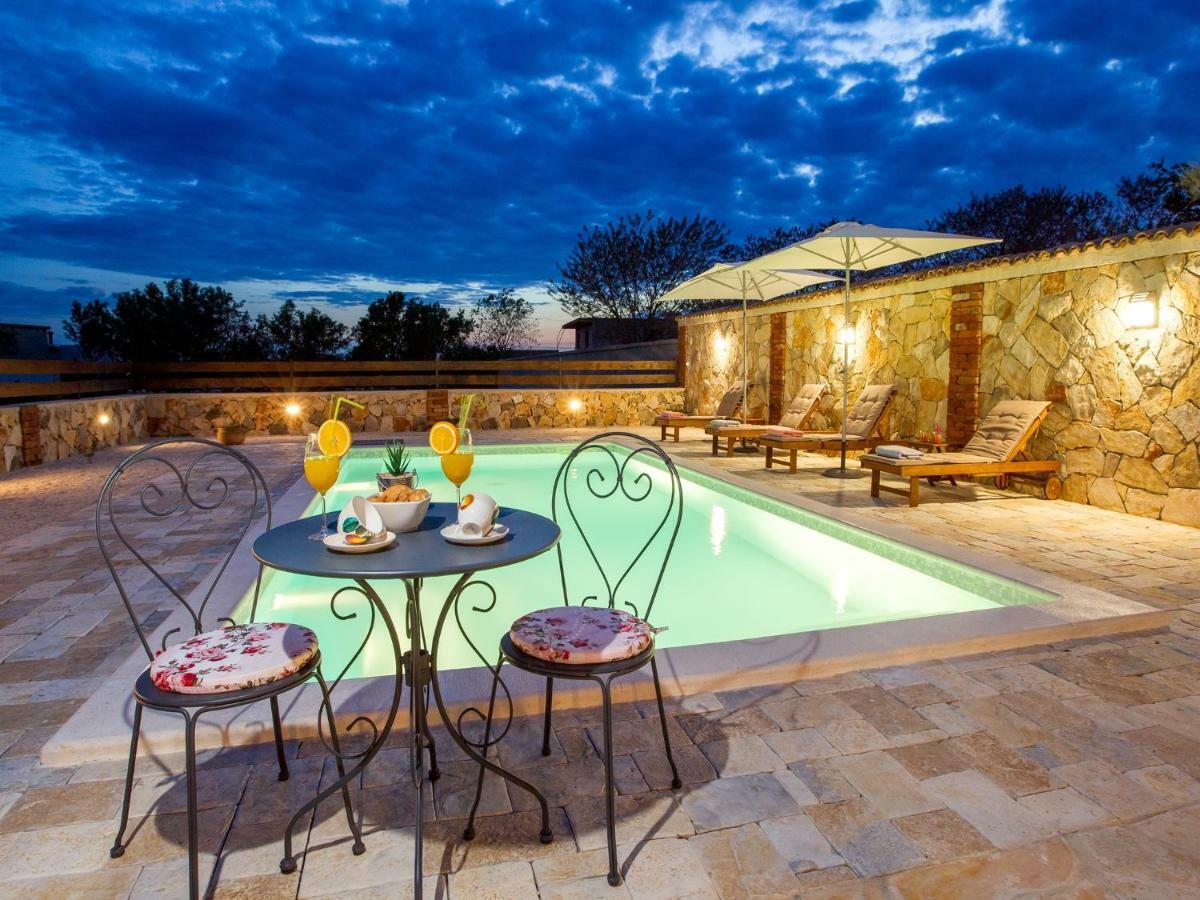 Holiday Home Iva With Pool Sukošan Exterior foto